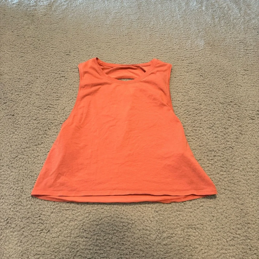 Lululemon woman’s crop tank top size 10 Color orange